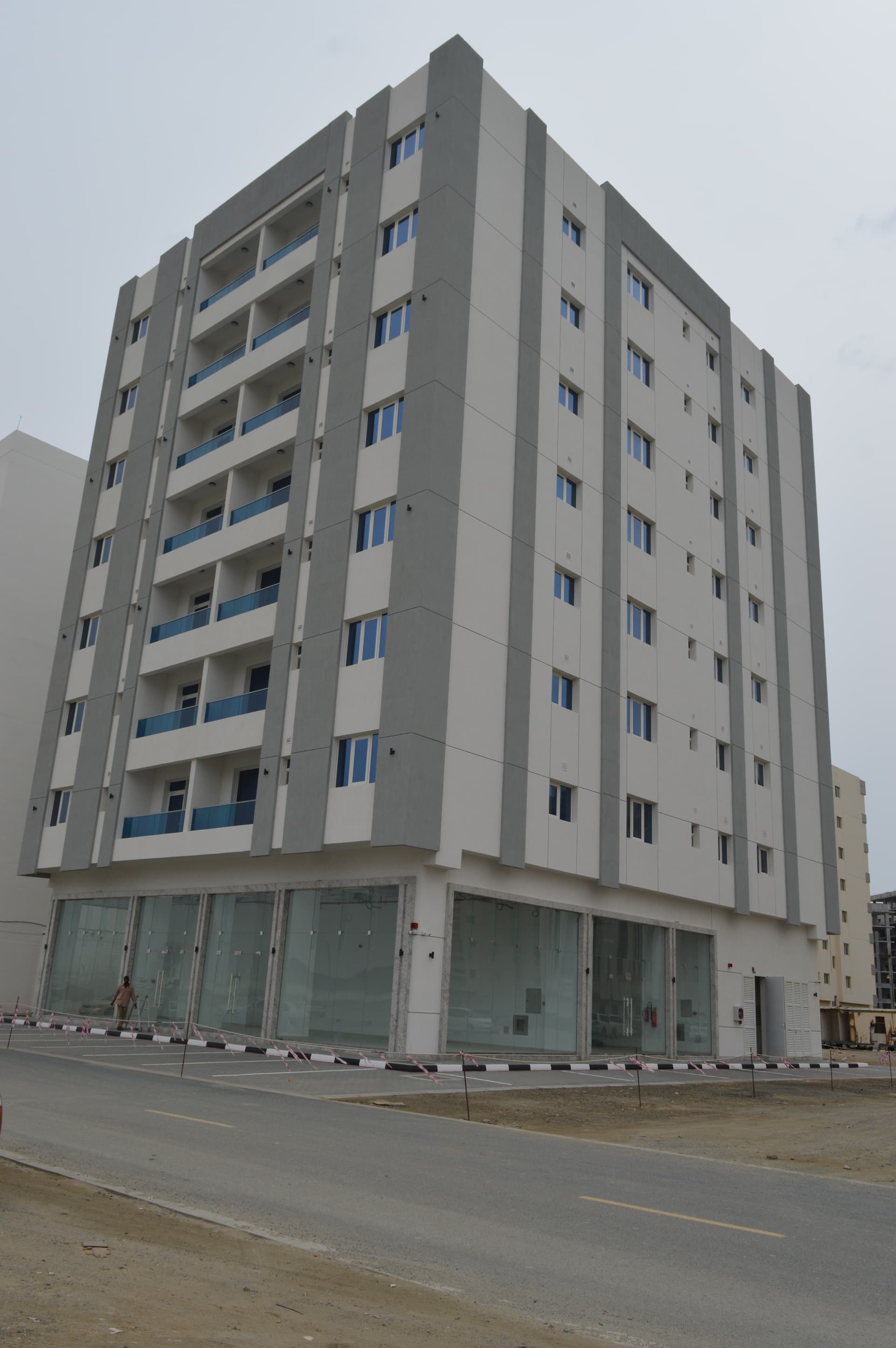 مبنى G+7